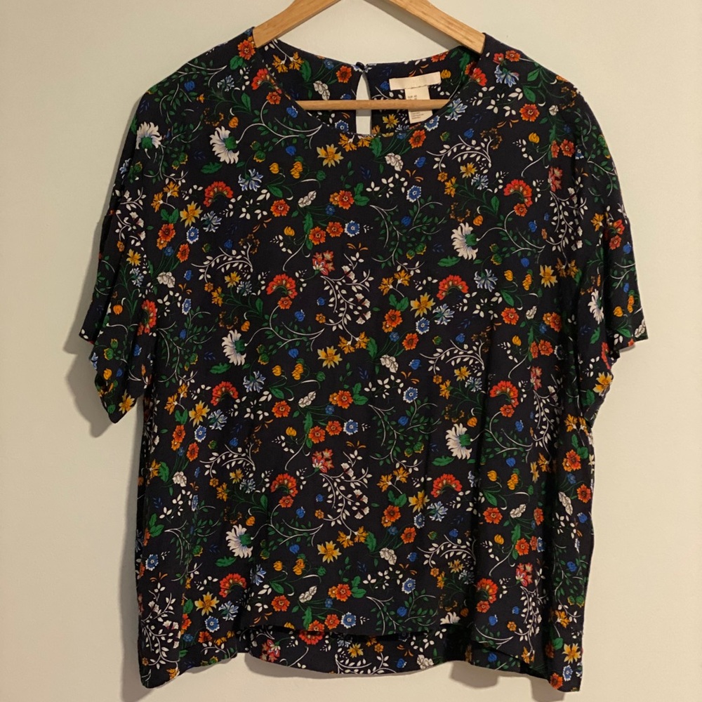 Short sleeve blouse
